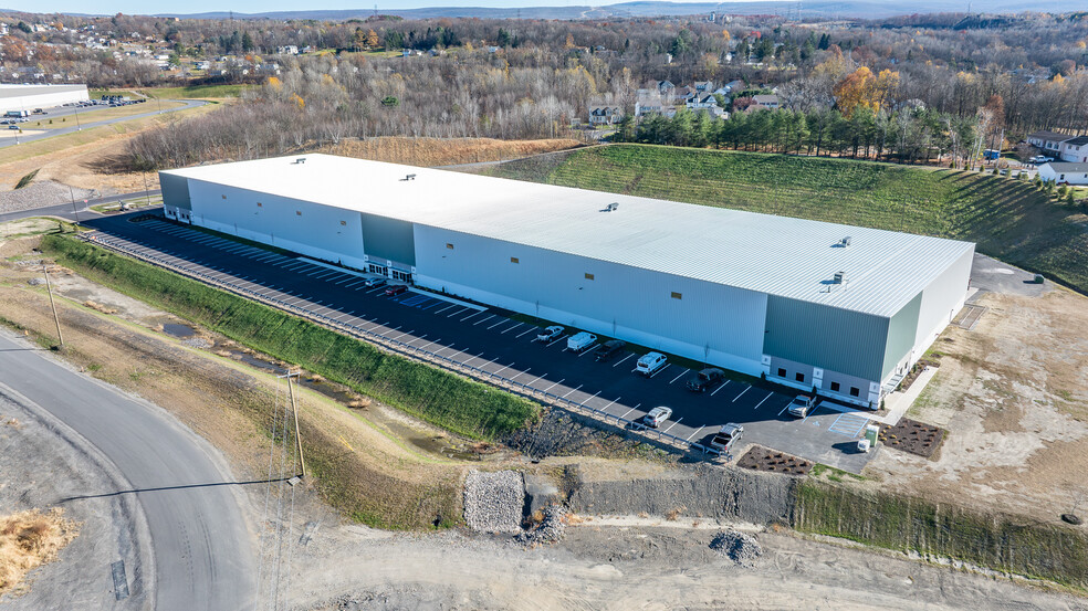 137-147 Commonwealth Dr, Jenkins Township, PA à louer - Aérien – Image 2 sur 6