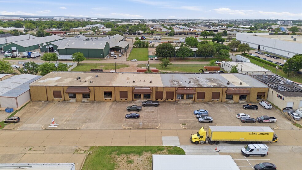 2457 NW Dallas St, Grand Prairie, TX à vendre - Photo de l’immeuble – Image 3 sur 11