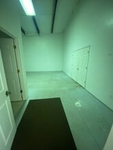31629 Long Acres Dr, Sorrento, FL à louer Photo intérieure– Image 2 sur 6