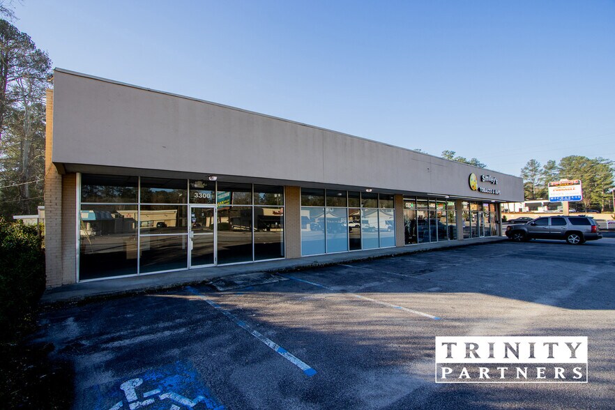 3300 Forest Dr, Columbia, SC à louer - Photo de l’immeuble – Image 2 sur 2