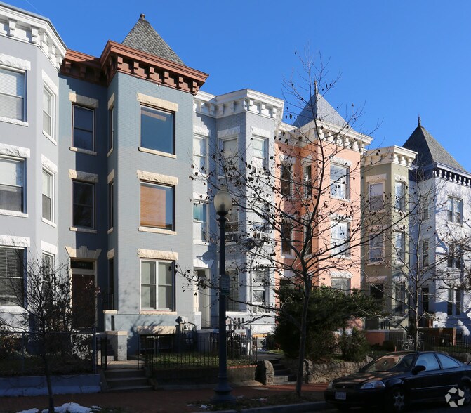 1807 Newton St NW, Washington, DC à vendre - Photo de l’immeuble – Image 2 sur 3