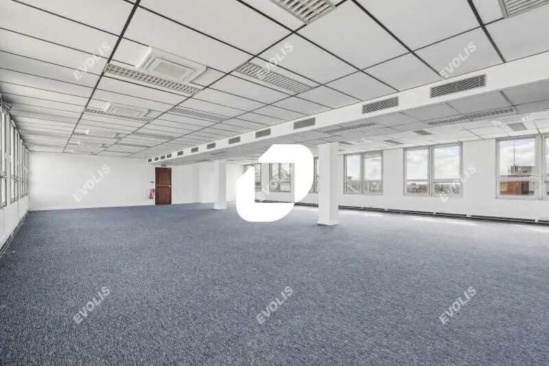 Bureau dans Montreuil à louer - Photo de l’immeuble – Image 3 sur 8