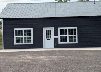 Plus de détails pour 108 Commercial St, Webster, NY - Local commercial à louer