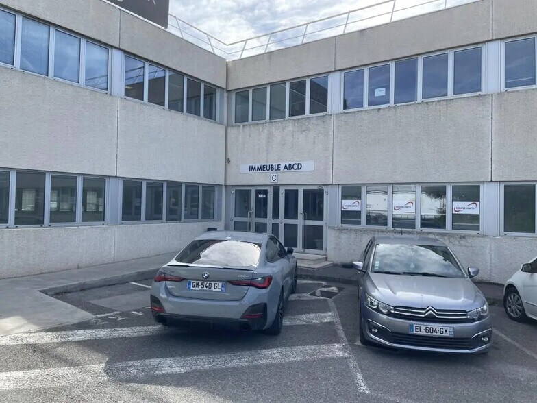 Bureau dans Marseille à louer - Photo de l’immeuble – Image 2 sur 10