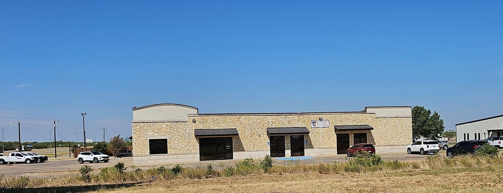 5800 Kell Blvd, Wichita Falls, TX à louer - Photo de l’immeuble – Image 3 sur 7