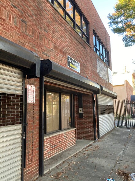 260 Broadway, Newark, NJ à louer - Photo de l’immeuble – Image 2 sur 4