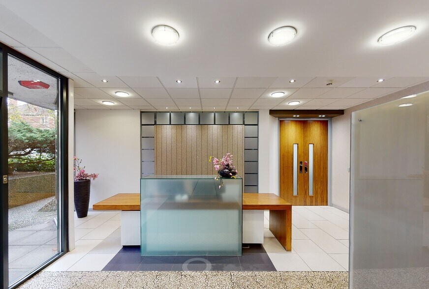 33-35 Cathedral Rd, Cardiff à louer - Numérisation 3D Matterport – Image 2 sur 7