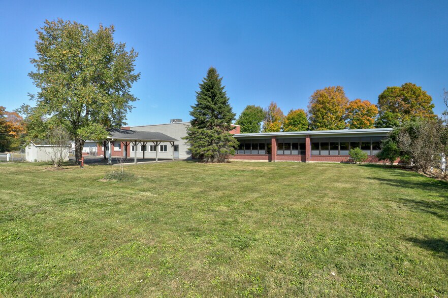 4960 Hill Rd, Kennedy, NY à louer - Photo de l’immeuble – Image 3 sur 50