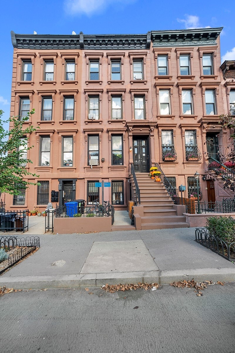 387 9th St, Brooklyn, NY à louer Photo de l’immeuble– Image 1 sur 7