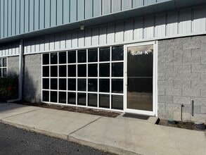 6245 Clark Center Ave, Sarasota, FL à louer Photo intérieure– Image 1 sur 9