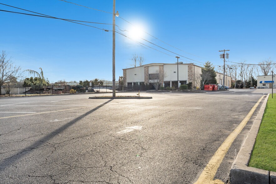1740 Lakewood Rd, Toms River, NJ à louer - Photo de l’immeuble – Image 3 sur 4