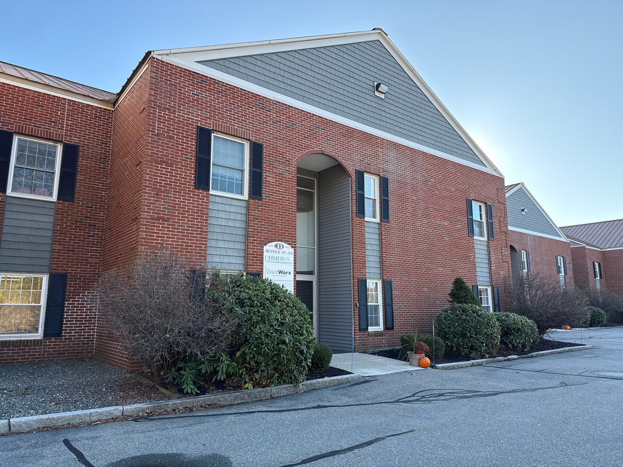 1 Merrill Industrial Dr, Hampton, NH à louer Photo de l’immeuble– Image 1 sur 5