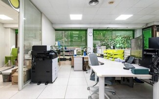 Plus de détails pour Bureau/Local commercial à louer