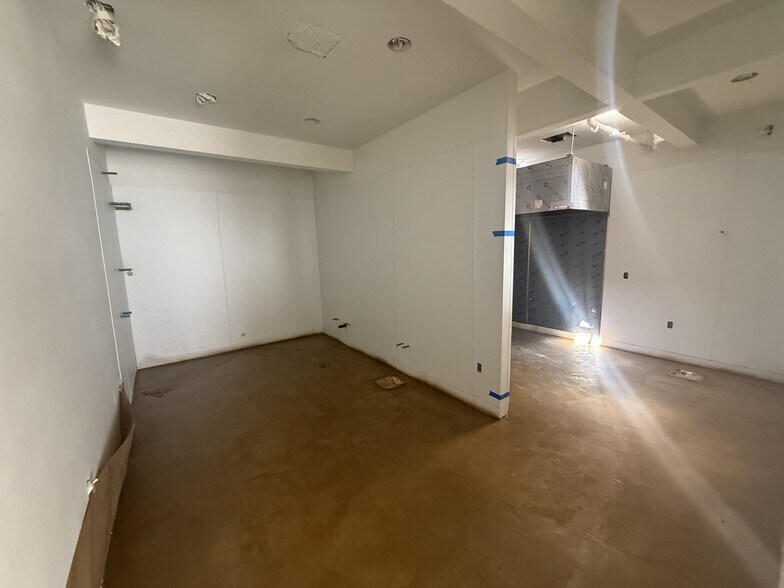 1612 Centinela Ave, Inglewood, CA à louer - Photo de l’immeuble – Image 3 sur 9