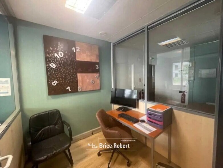 Bureau dans Lyon à louer - Photo de l’immeuble – Image 3 sur 9