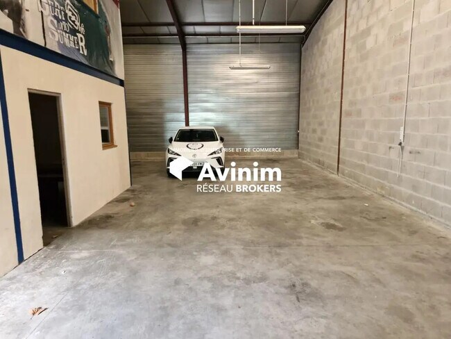 Plus de détails pour Industriel/Logistique à louer