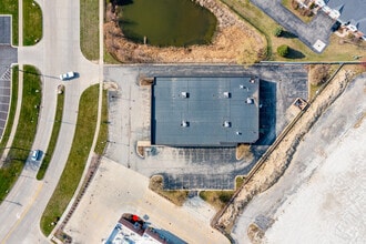 22981 Hall Rd, Woodhaven, MI - Vue aérienne  vue de carte - Image1