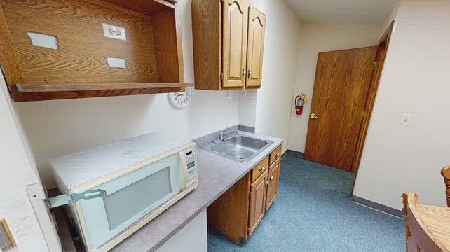 1600 N Arlington Heights Rd, Arlington Heights, IL à louer - Vidéo sur l’annonce professionnelle – Image 2 sur 15