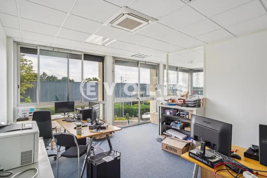 Bureau dans Palaiseau à vendre - Photo de l’immeuble – Image 3 sur 11