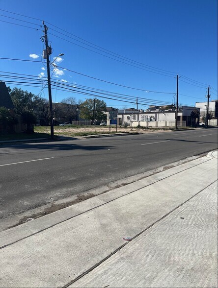 6309 Washington Ave, Houston, TX à louer - Photo de l’immeuble – Image 1 sur 1