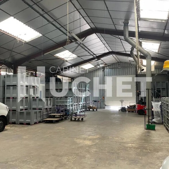 Industriel/Logistique dans Giberville à louer - Photo de l’immeuble – Image 1 sur 2