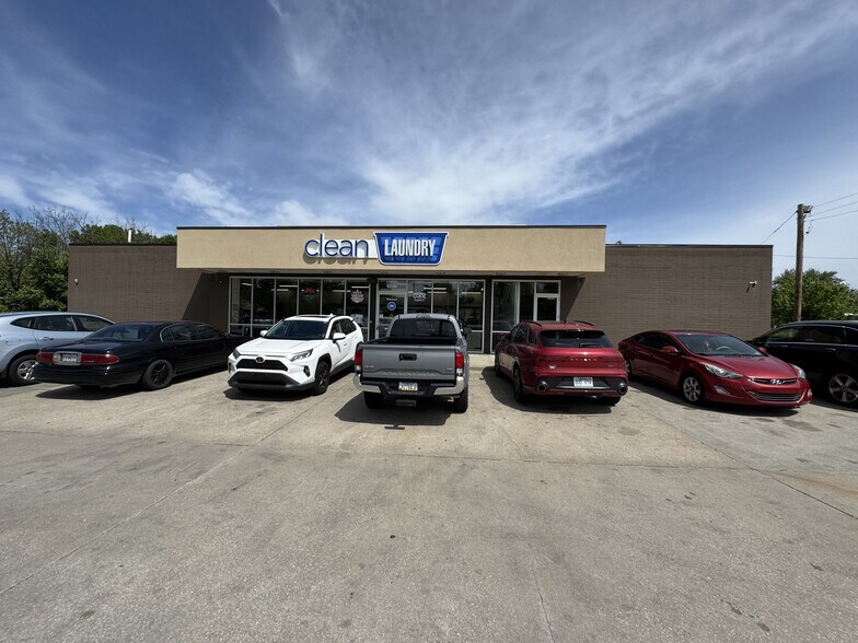 9200 Santa Fe Dr, Overland Park, KS à louer - Photo de l’immeuble – Image 2 sur 4