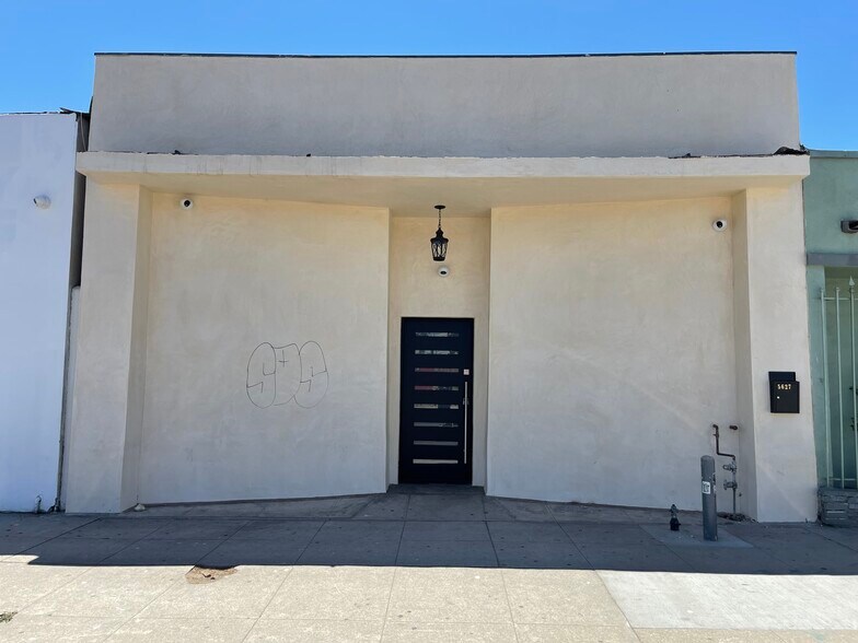 5627 Cahuenga Blvd, North Hollywood, CA à vendre - Photo principale – Image 1 sur 15