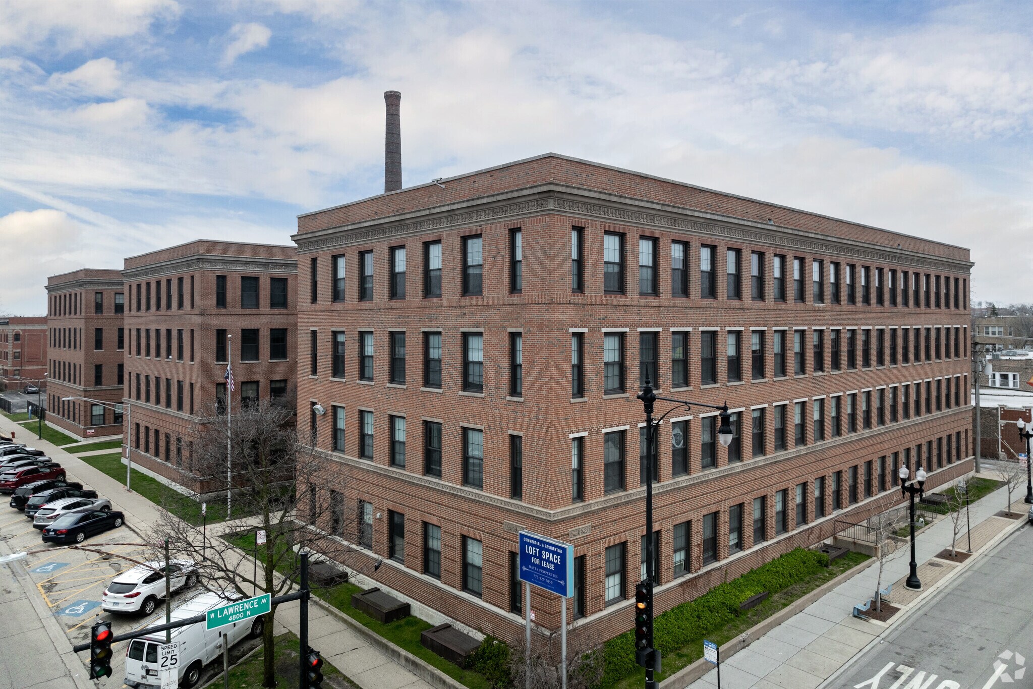 4809 N Ravenswood Ave, Chicago, IL à louer Photo principale– Image 1 sur 12