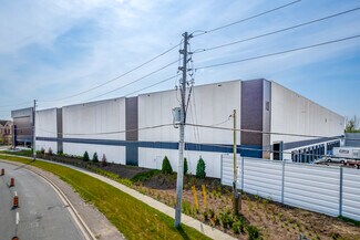 Plus de détails pour 1170 Central Pky W, Mississauga, ON - Industriel/Logistique à louer