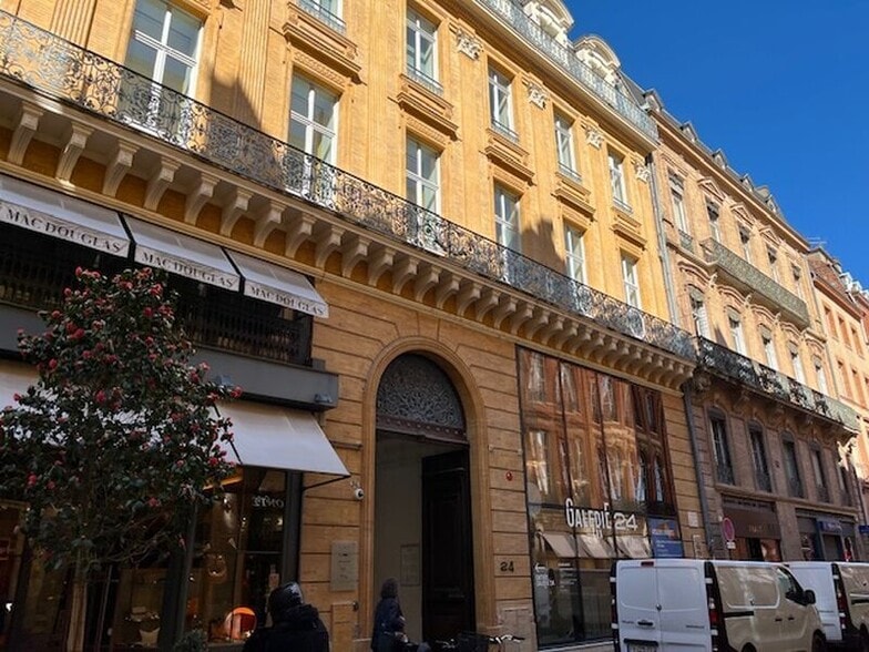 24 Rue Croix Baragnon, Toulouse à louer - Photo de l’immeuble – Image 2 sur 12
