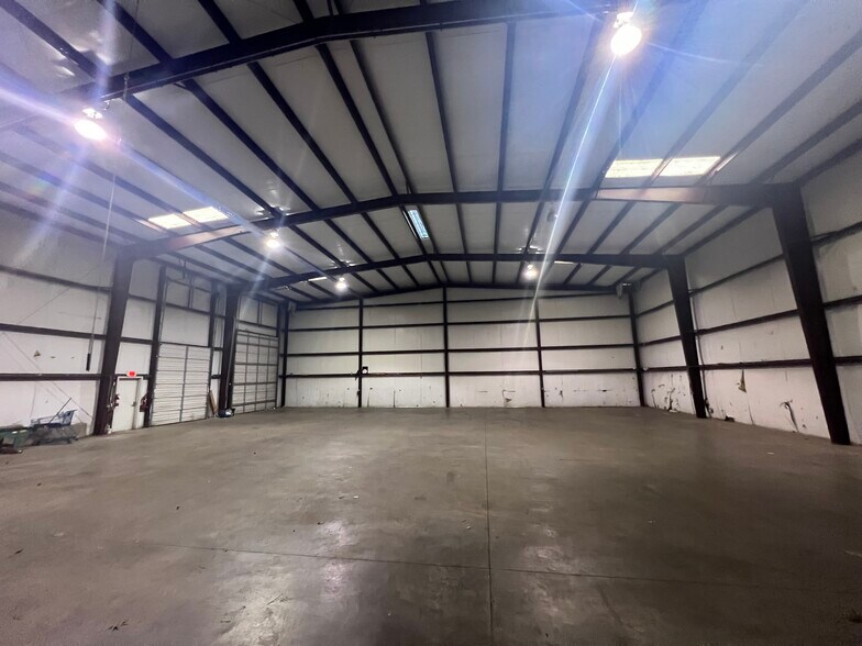 2125 Airport Rd, Greer, SC à louer - Photo de l’immeuble – Image 3 sur 24