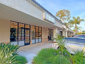 2263 Las Positas Rd, Santa Barbara, CA à louer Photo de l’immeuble– Image 1 sur 12