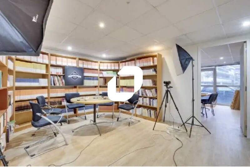 Local commercial dans Paris à vendre - Photo de l’immeuble – Image 3 sur 19