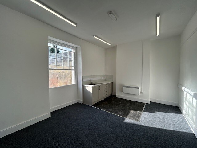 32 Fore St, Chard à louer - Photo de l’immeuble – Image 3 sur 11