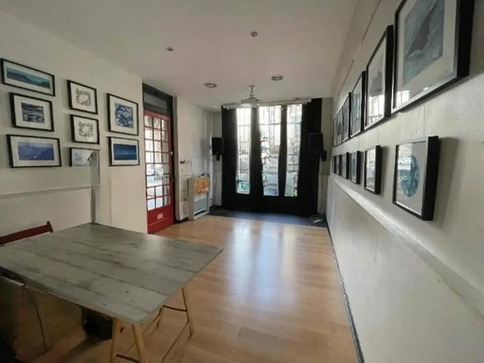 Local commercial dans Reims à louer Photo de l’immeuble– Image 1 sur 5