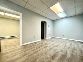 369 Broadway, Everett, MA à louer Photo de l’immeuble– Image 1 sur 4