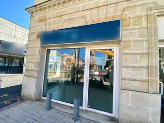 Plus de détails pour Local commercial à louer