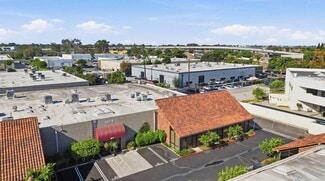 Plus de détails pour 245 Fischer Ave, Costa Mesa, CA - Local d’activités à vendre