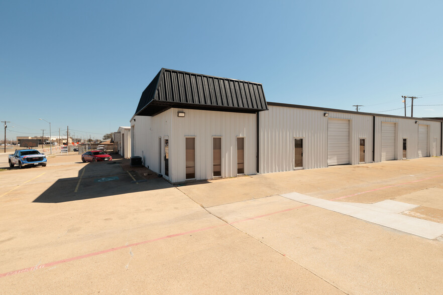 4404-4412 Glenview Dr, Haltom City, TX à louer - Photo de l’immeuble – Image 2 sur 45