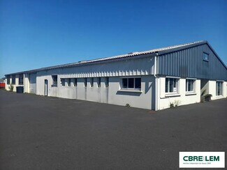 Plus de détails pour Local d'activités à louer