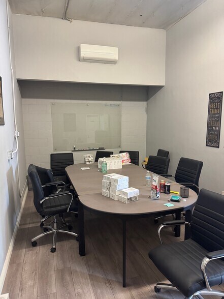 7576-7578 San Fernando Rd, Sun Valley, CA à louer - Photo de l’immeuble – Image 3 sur 5