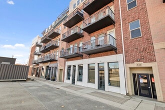 350 River St, Lemont, IL à louer Photo intérieure– Image 2 sur 12