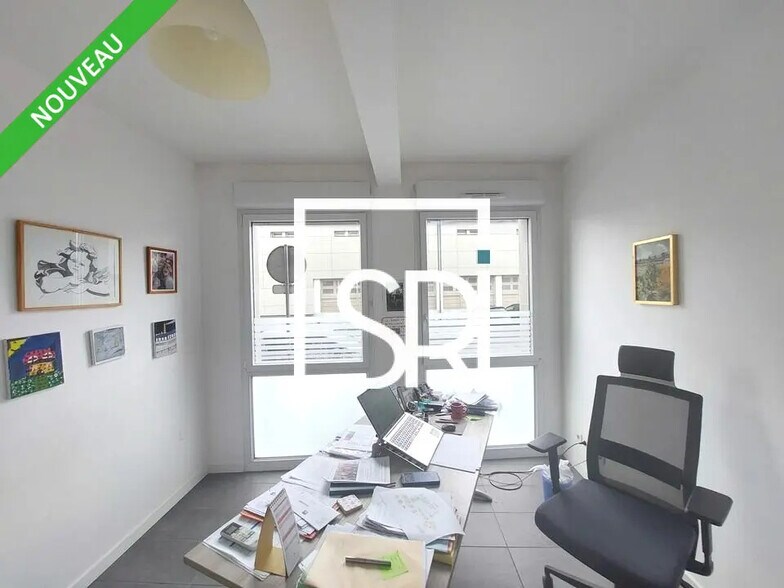 Bureau dans Clermont-Ferrand à vendre - Photo de l’immeuble – Image 2 sur 11