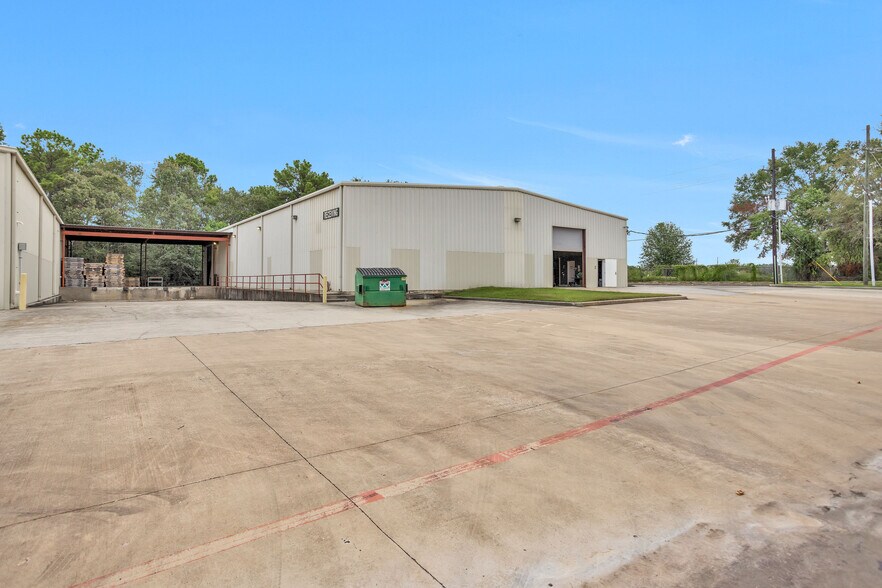 1207 N Fm 3083 Rd, Conroe, TX à vendre - Photo de l’immeuble – Image 2 sur 52