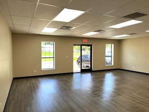 6724 Paluxy Dr, Tyler, TX à louer Photo intérieure– Image 1 sur 9