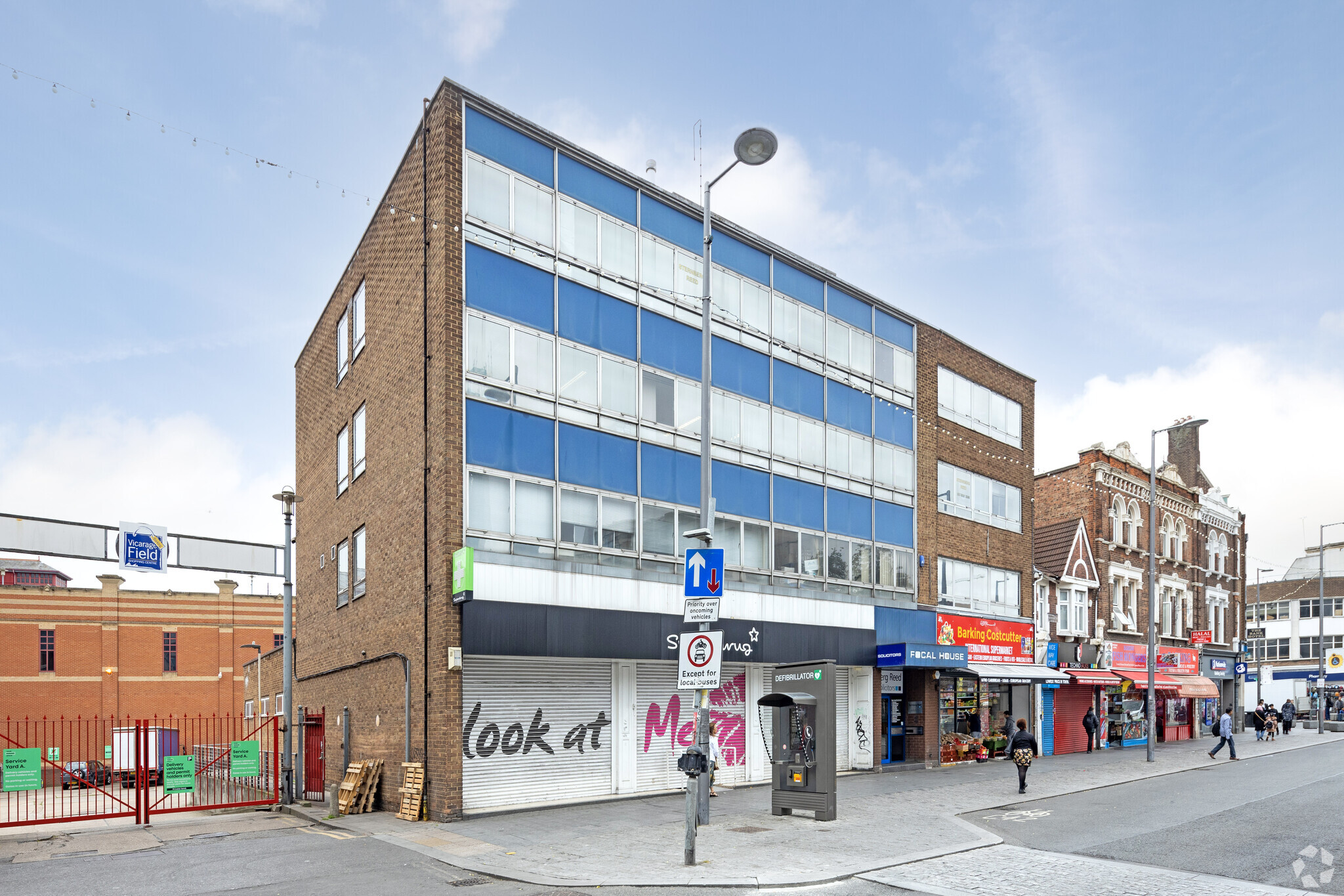 12-13 Station Parade, Barking à louer Photo principale– Image 1 sur 4