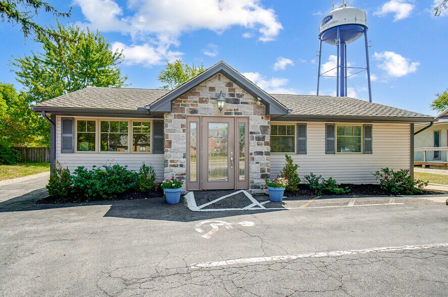 4961 Cemetery Rd, Hilliard, OH à vendre - Photo de l’immeuble – Image 2 sur 35