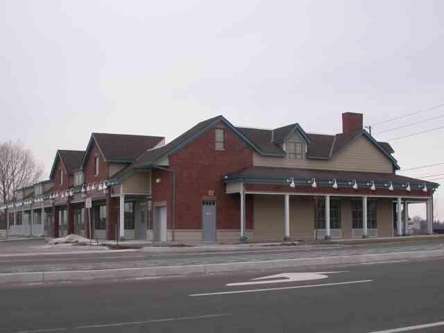 6899 14th Ave, Markham, ON à louer - Photo de l’immeuble – Image 2 sur 8