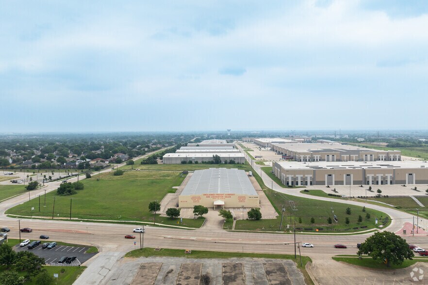 7003 S Cooper St, Arlington, TX à vendre - Photo de l’immeuble – Image 2 sur 6