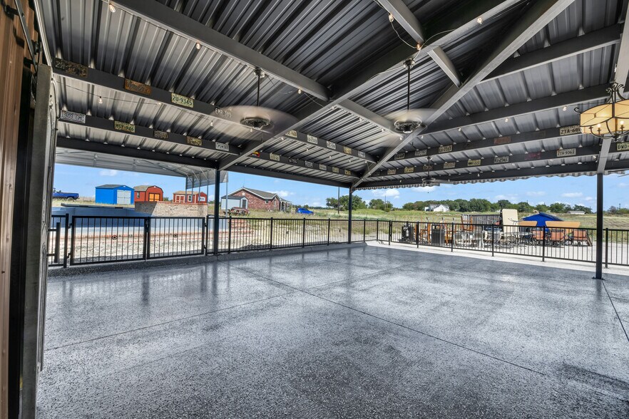 5989 N FM 51, Weatherford, TX à vendre - Photo de l’immeuble – Image 3 sur 22